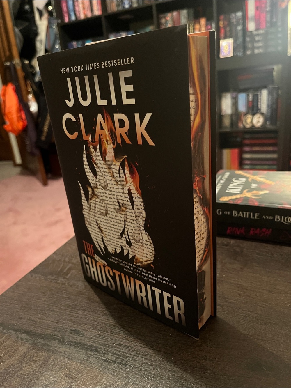 Julie Clark — The Ghostwriter- Hardcover Sprayed Edge